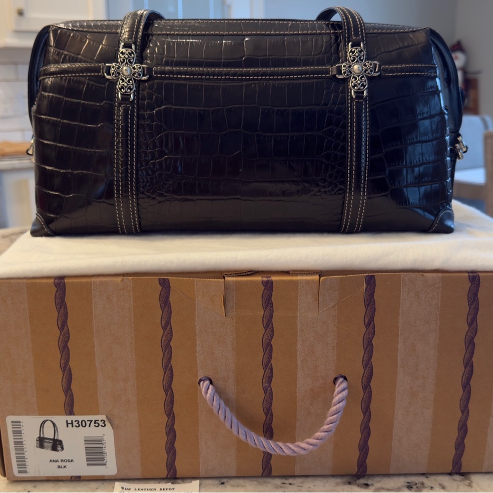 Authentic Brighton Ana Rosa Black Crocodile-Embossed Shoulder Bag - Picture 2 of 16